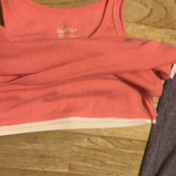 💚💚Girls gap  coral size M/ Grey size 7/8 tanks - Picture 4 of 4